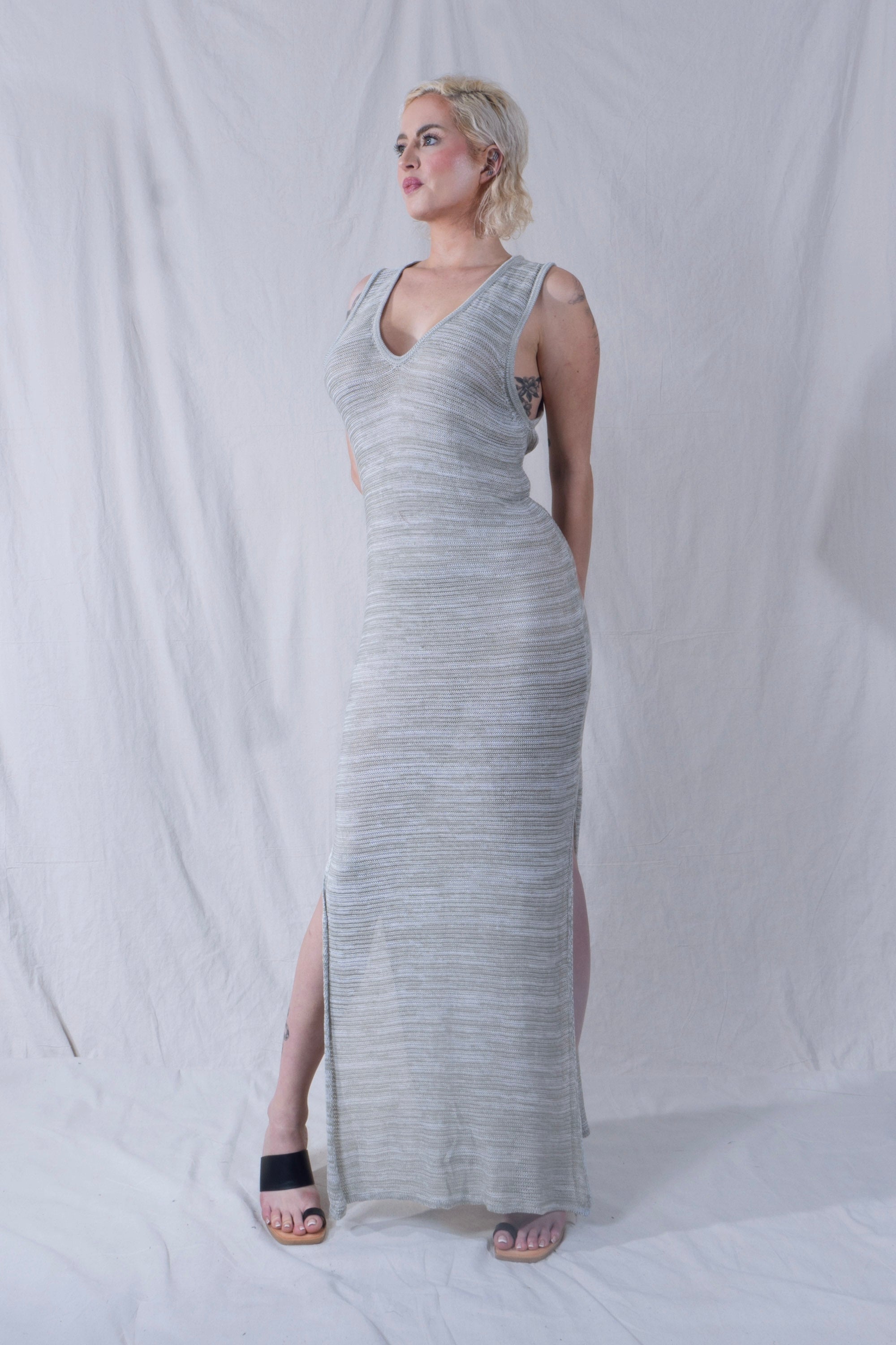 Omi Dress Fine Knit in Grey and Beige