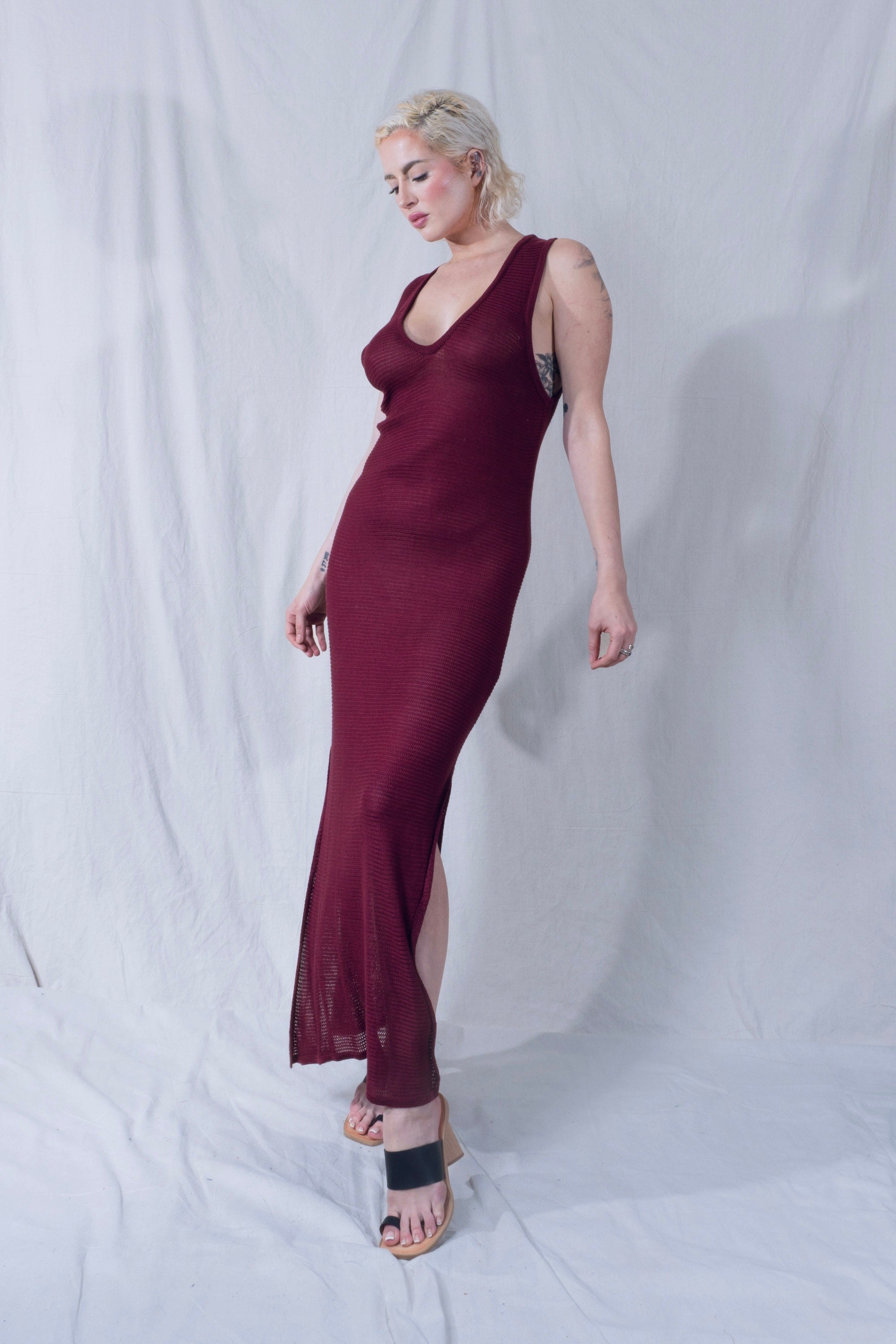 Omi Dress Fine Knit in Maroon