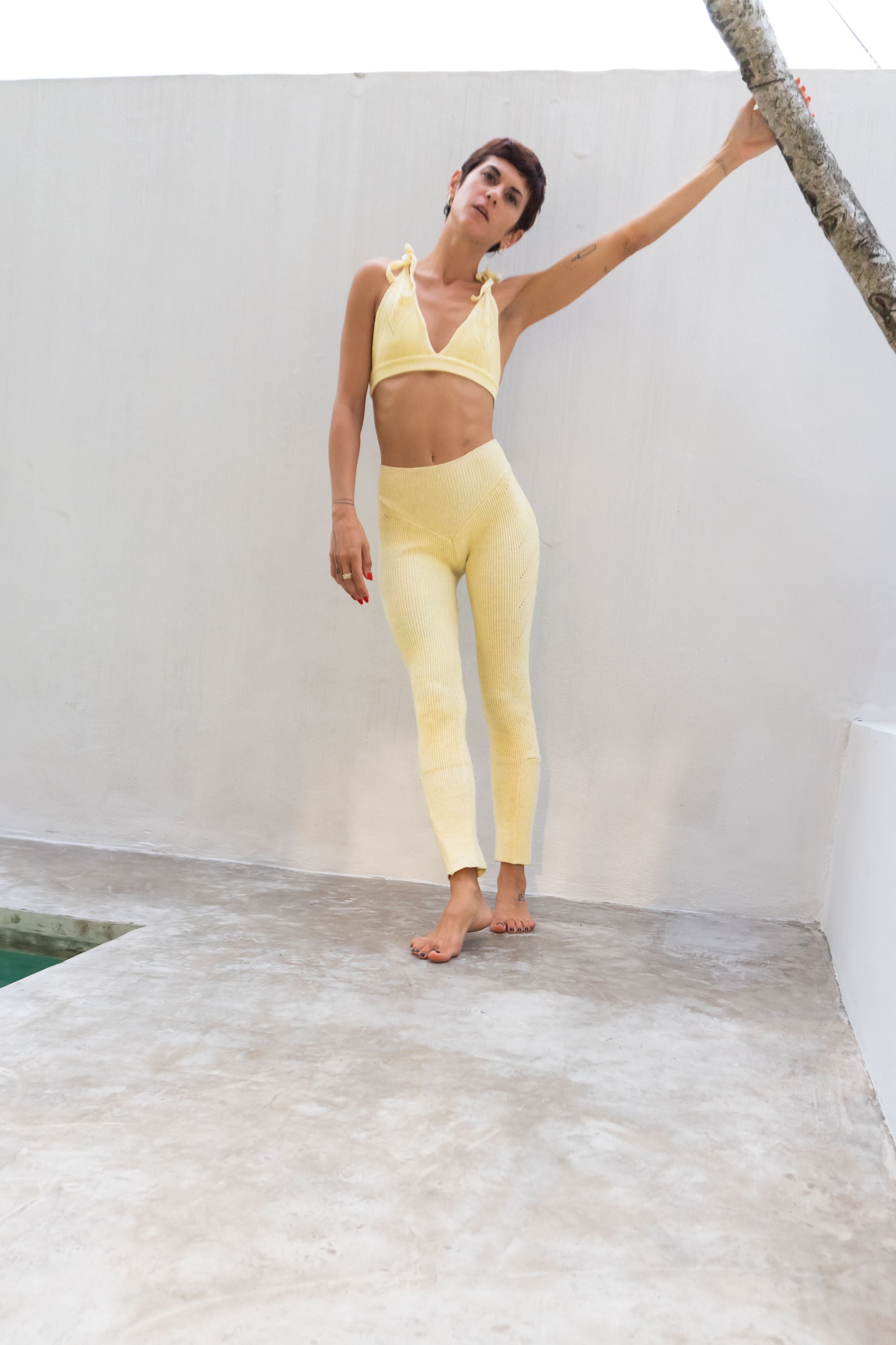 Tempo Ribbed Cable Knit Leggings in Canary Yellow