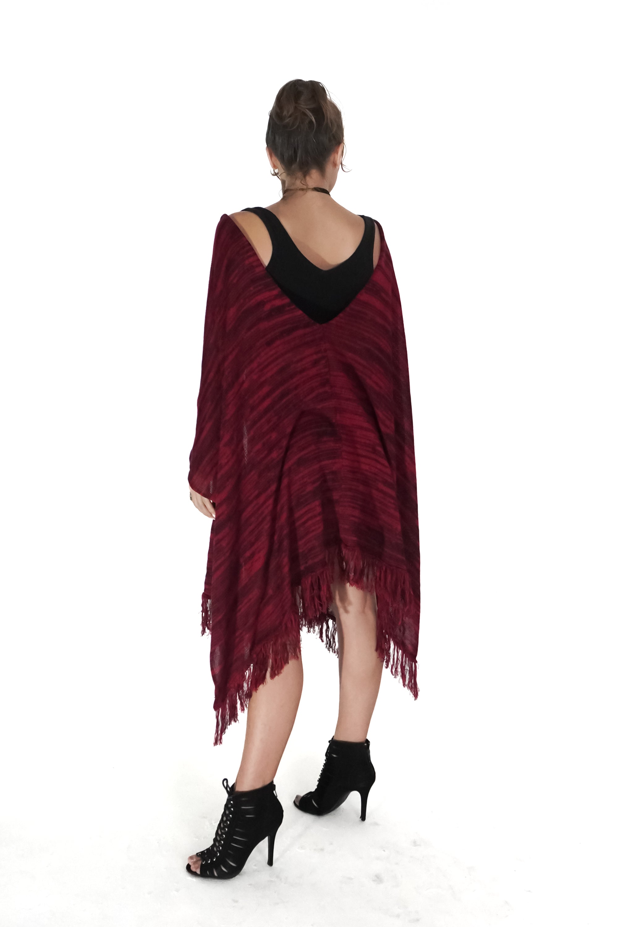 Rhiane Kimono in Black and Red