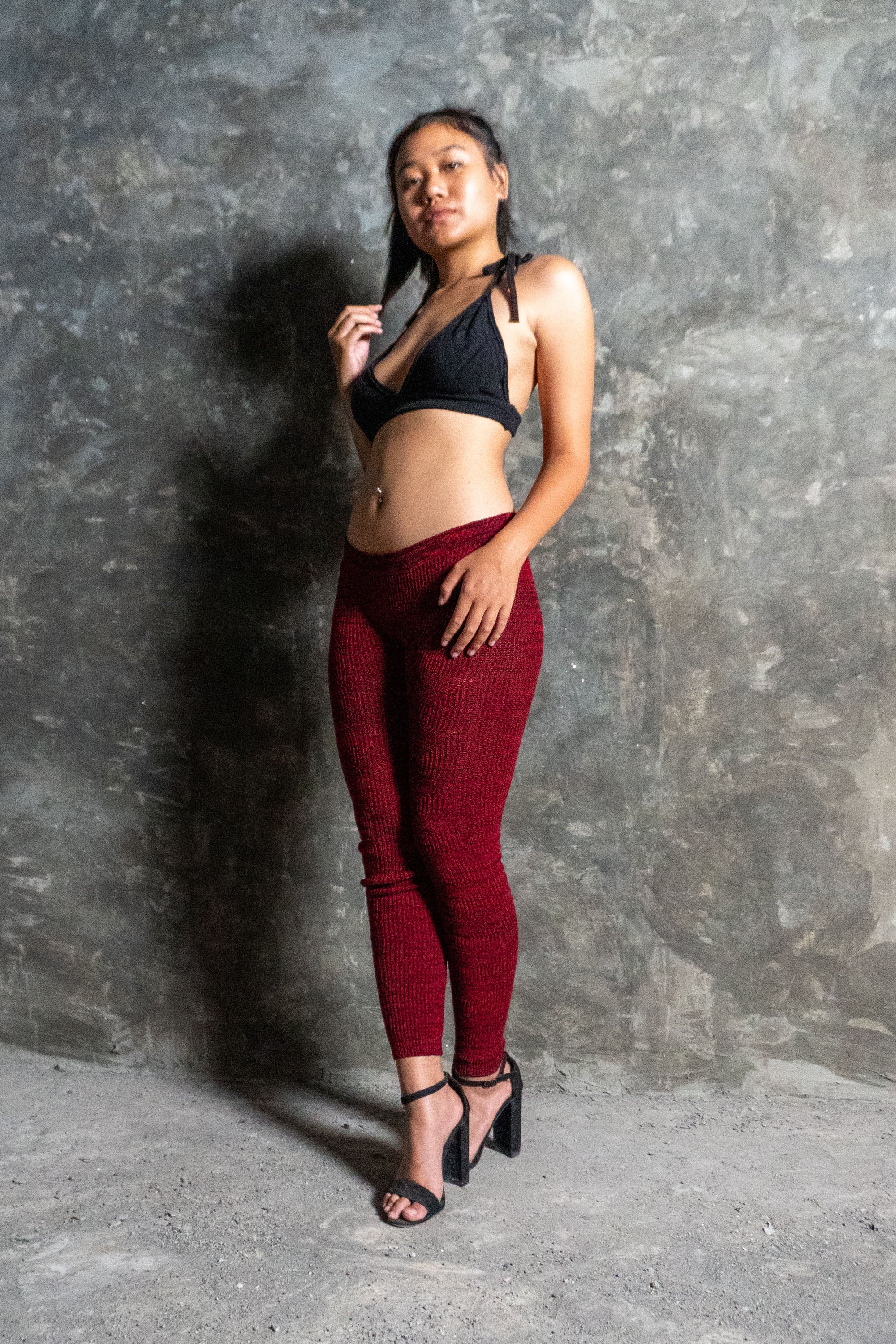 Cava Low Rise Cable Knit Leggings in Red and Black