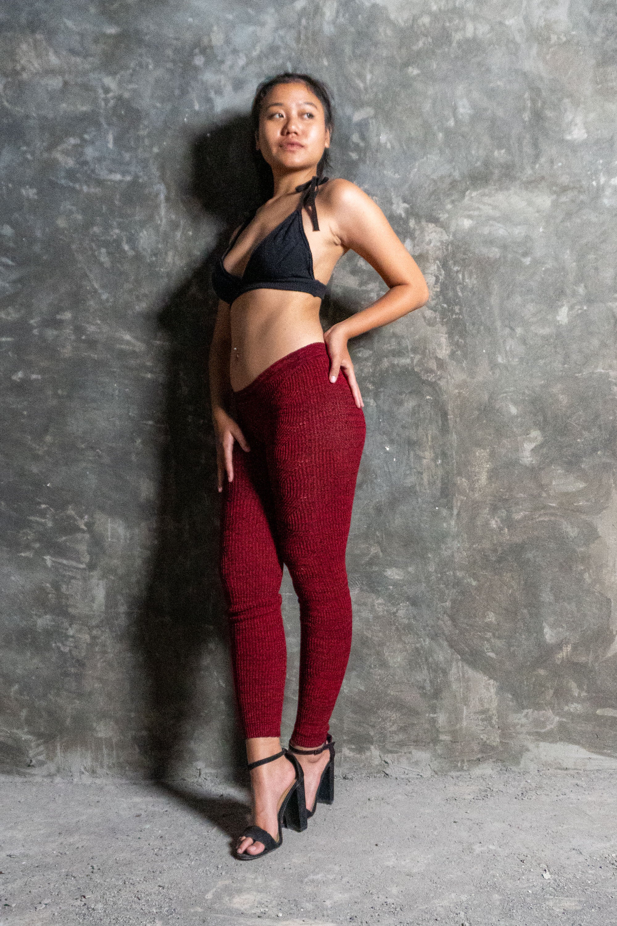 Cava Low Rise Cable Knit Leggings in Red and Black