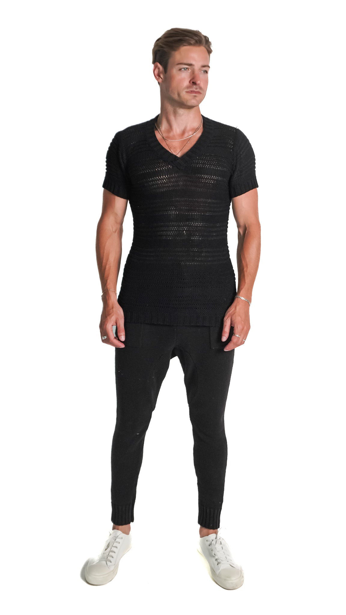 Osun V-Neck Shirt in Black